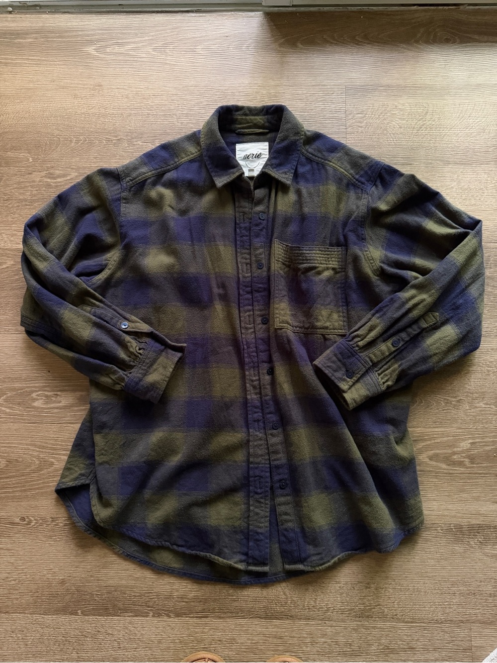 Aerie Green + Navy Plaid Flannel 🌲